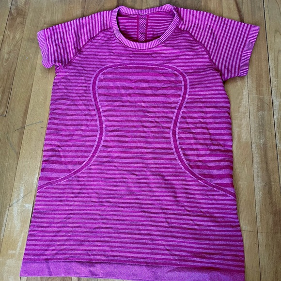 Lululemon Swifty Tech Short Sleeve - Berry Rumble - Picture 5 of 6